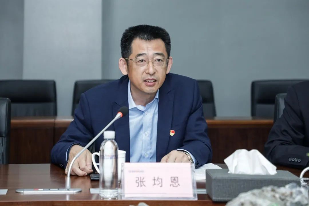 以党建促营业，，，，，以营业强党建——青岛西海岸公用事业集团考察恒峰g22智能