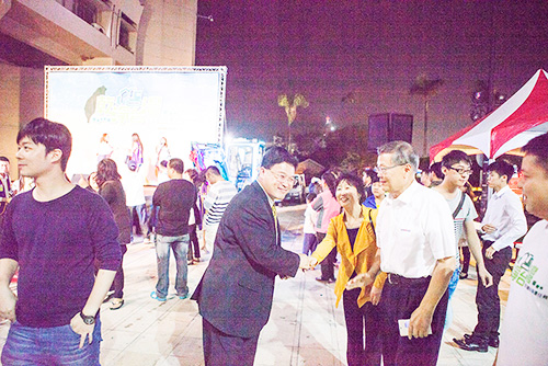 图说怪手环台净滩活动，，，，智绘恒峰g22智能环保节能