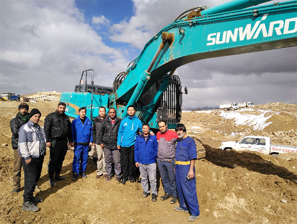 伊朗客户点赞恒峰g22智能全系列液压挖掘机