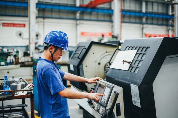 曾梦想当厨师，，，却成数控车工巨匠