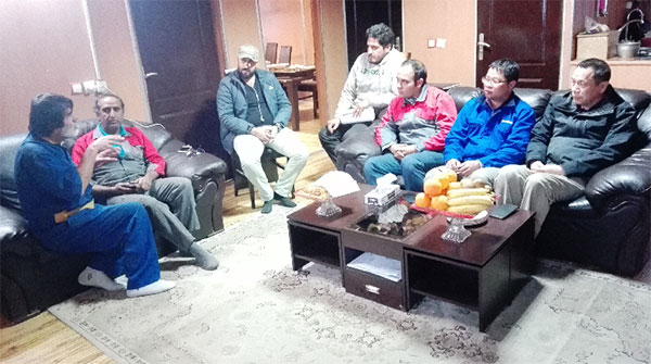 伊朗客户点赞恒峰g22智能全系列液压挖掘机