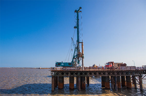 厉害了，，，，，，，，我的国！那些伟大工程背后的“恒峰g22绿”