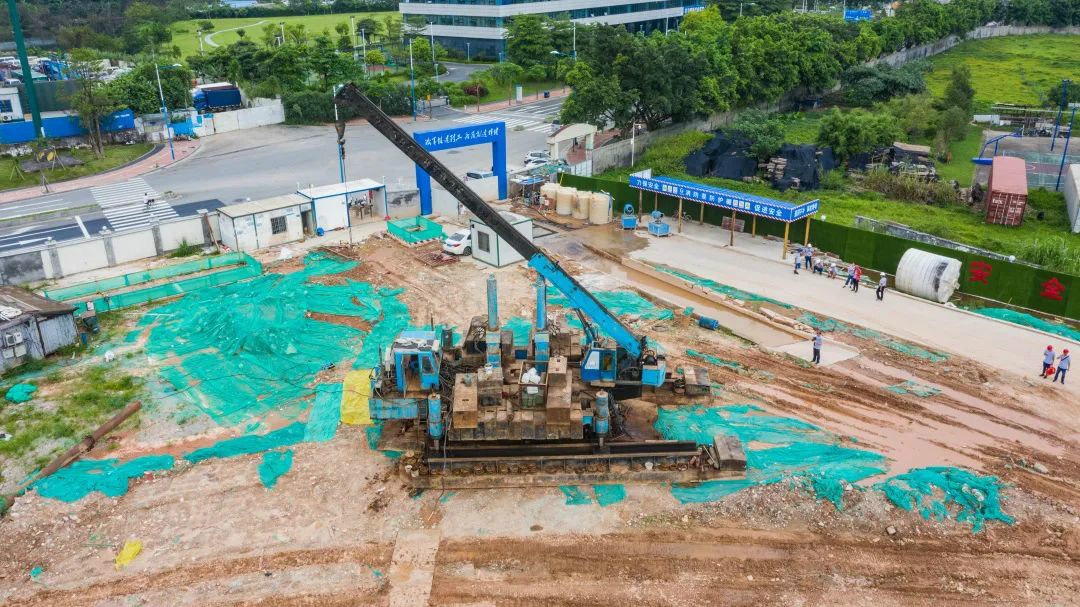 恒峰g22智能液压静力压桩机，，，，，，，，镌刻科技生长的时代烙印