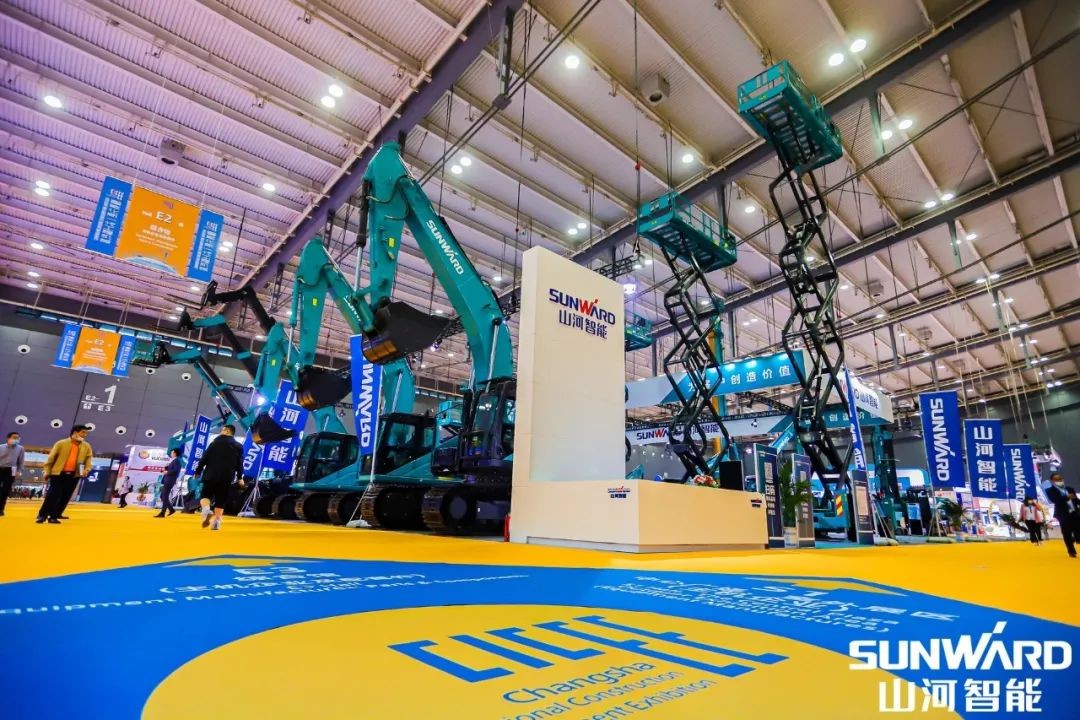 “恒峰g22绿”亮相长沙国际工程机械展，，，，，，，50余款产品尽显恒峰g22智能立异实力