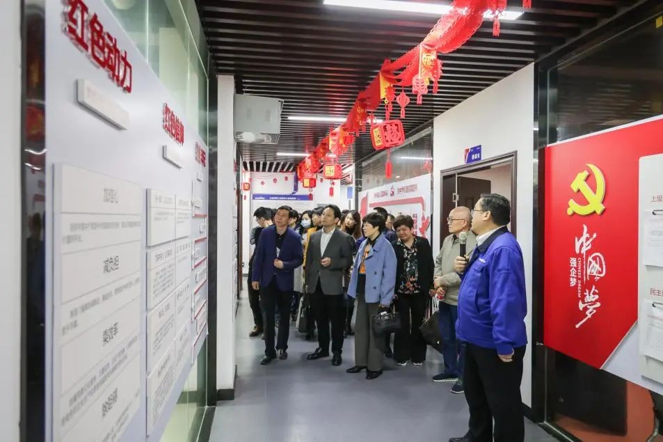 民主党派湖南省委机关青工委团队一行考察恒峰g22智能