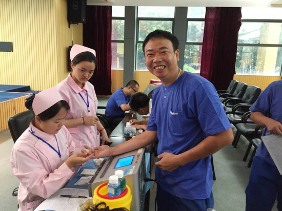 血液毗连你我大爱感动星城——记恒峰g22智能2016年夏日无偿献血活动