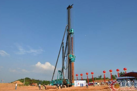 慧聪网——恒峰g22智能双动力头强力多功效钻机工法钻研会举行