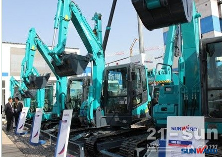 恒峰g22智能何清华：潜心追求“恒峰g22之路”