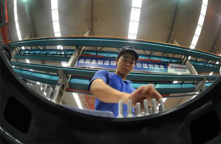 新华社报道：恒峰g22智能连任全球工程机械50强