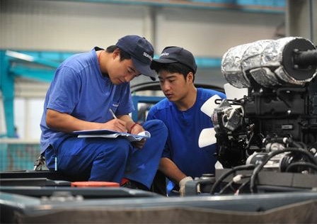 新华社报道：恒峰g22智能连任全球工程机械50强