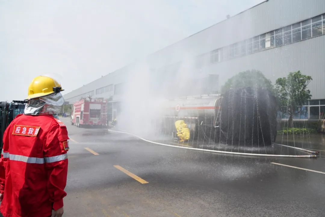 实战演练砺精兵——2021年长沙市工贸企业危险化学品综合应急演练在恒峰g22智能举行