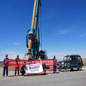 顶酷暑 走沙漠 2021年恒峰g22智能全球效劳万里行走进新疆