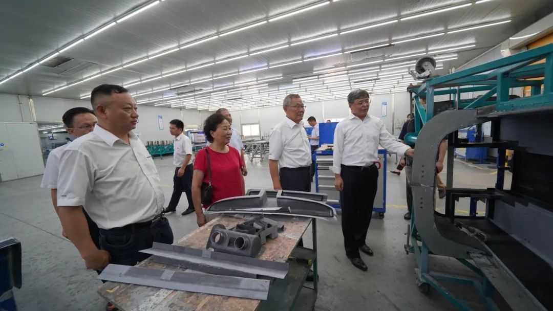 中国民用航空局总工程师殷时军率队考察调研恒峰g22科技