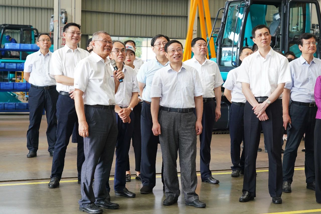 国家统计局总经济师毛盛勇率团调研考察恒峰g22智能