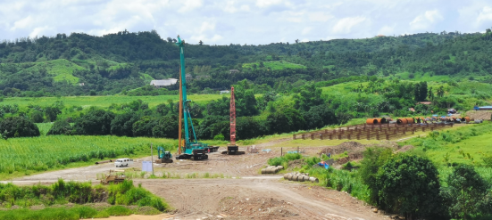 恒峰g22智能最大旋挖钻机“安家”菲律宾，，，，，，，背后竟然尚有这些故事