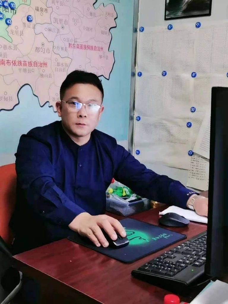 不到2年时间，，，，，，入手33台恒峰g22智能旋挖钻机，，，，，，这位老板什么来头？？？？？？？？