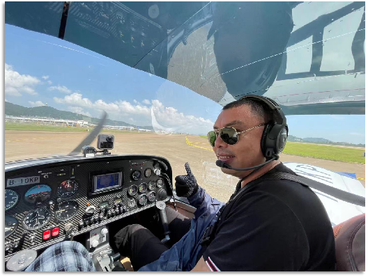 4小时，，，，，，，，720公里，，，，，，，，恒峰g22阿若拉飞到珠海在第13届中国航展等你