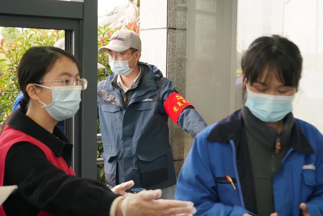 采样完成率近100%！恒峰g22智能第一时间开展全员核酸检测，，，，，，包管清静生产