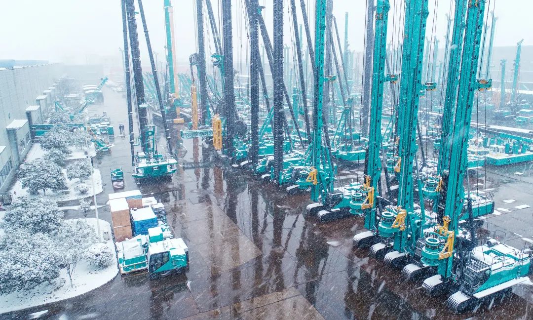 瑞雪兆有年，，，邀您共赏雪中恒峰g22！