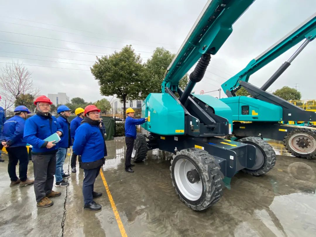 勇闯蓝海！恒峰g22智能两款臂式高空作业平台正式“出道”