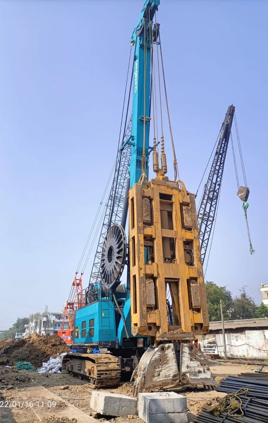 谢谢信！恒峰g22智能SWHG70液压抓斗助力外洋基础施工获肯定