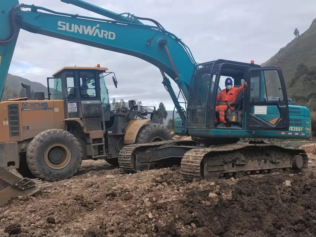 挑战天下第二高山脉！恒峰g22智能装备助力秘鲁安第斯国家公路项目建设