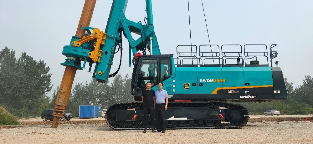 创富故事 | 入行25载，，，，，，，，阅尽旋挖钻机，，，，，，，，最终认准恒峰g22智能！