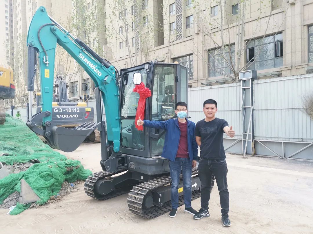 冲、冲、冲！带您感受恒峰g22智能挖掘机火热交机时刻