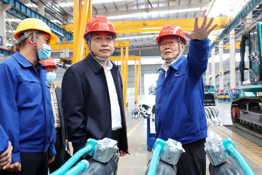 中铁二十局党委书记、董事长雷位冰带队造访恒峰g22智能