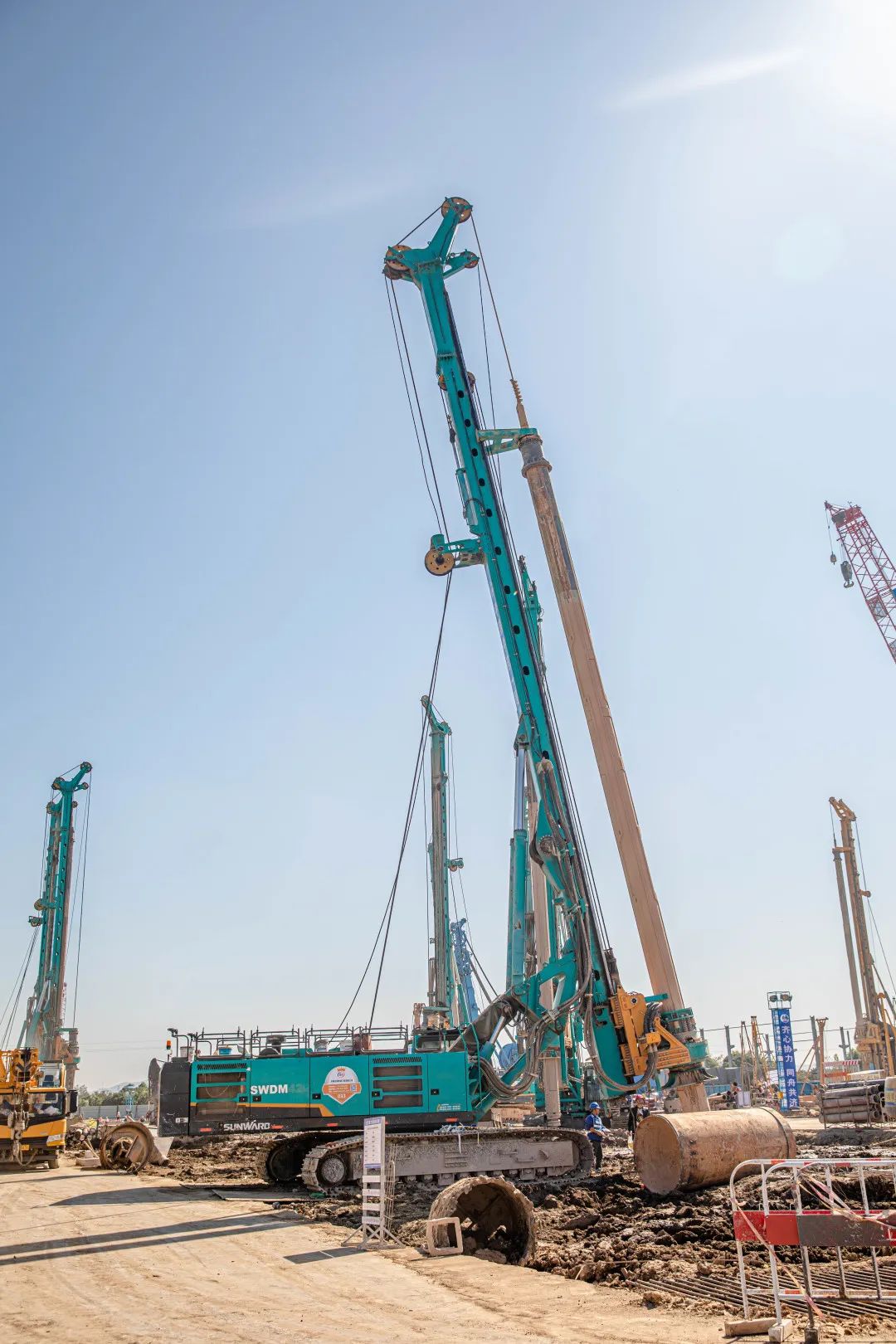 “恒峰g22绿”再现大湾区！恒峰g22智能旋挖钻机组团助建广州白云机场项目