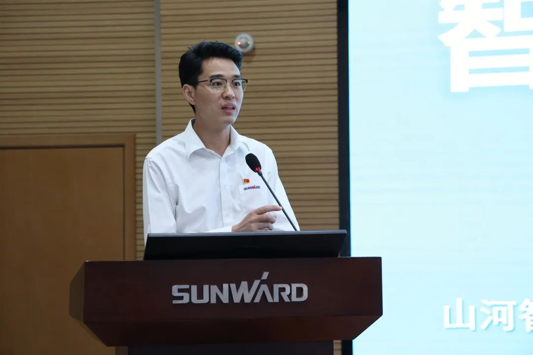 立异引领，，，智造未来！“2022院士专家长沙行”高端装备高质量生长钻研会盛大举行