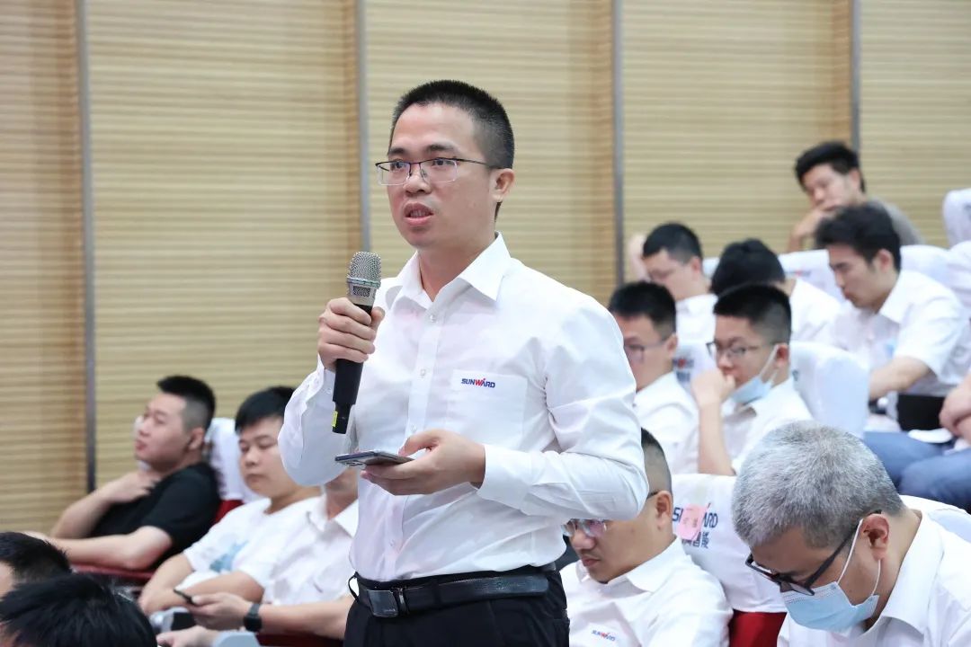 立异引领，，，智造未来！“2022院士专家长沙行”高端装备高质量生长钻研会盛大举行