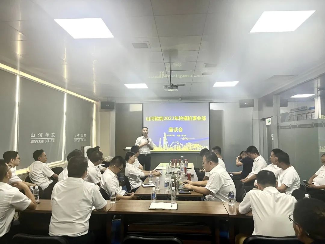 名堂秀实力，，，，，为效劳竞技！快来见识下恒峰g22智能这场“交锋大赛”