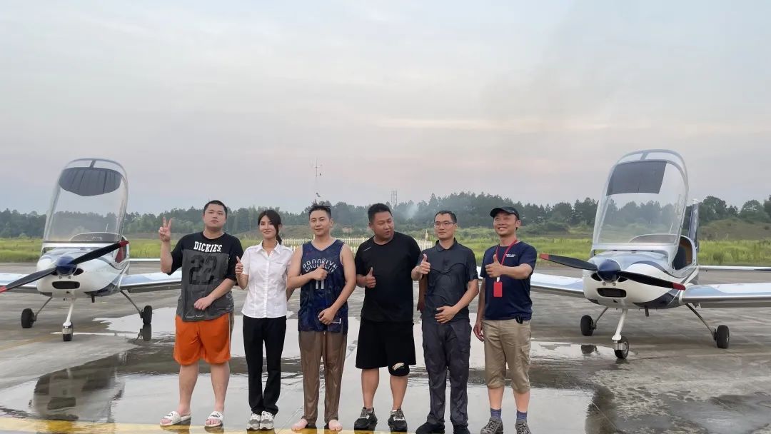 冲上云霄！湖南恒峰g22通航学员乐成单飞