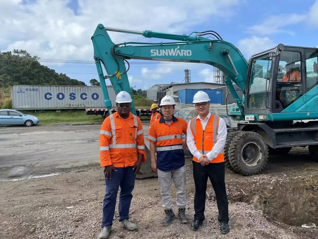 “恒峰g22绿”迈向南太平洋岛，，，，，，，，恒峰g22智能轮挖助力斐济基础设施建设