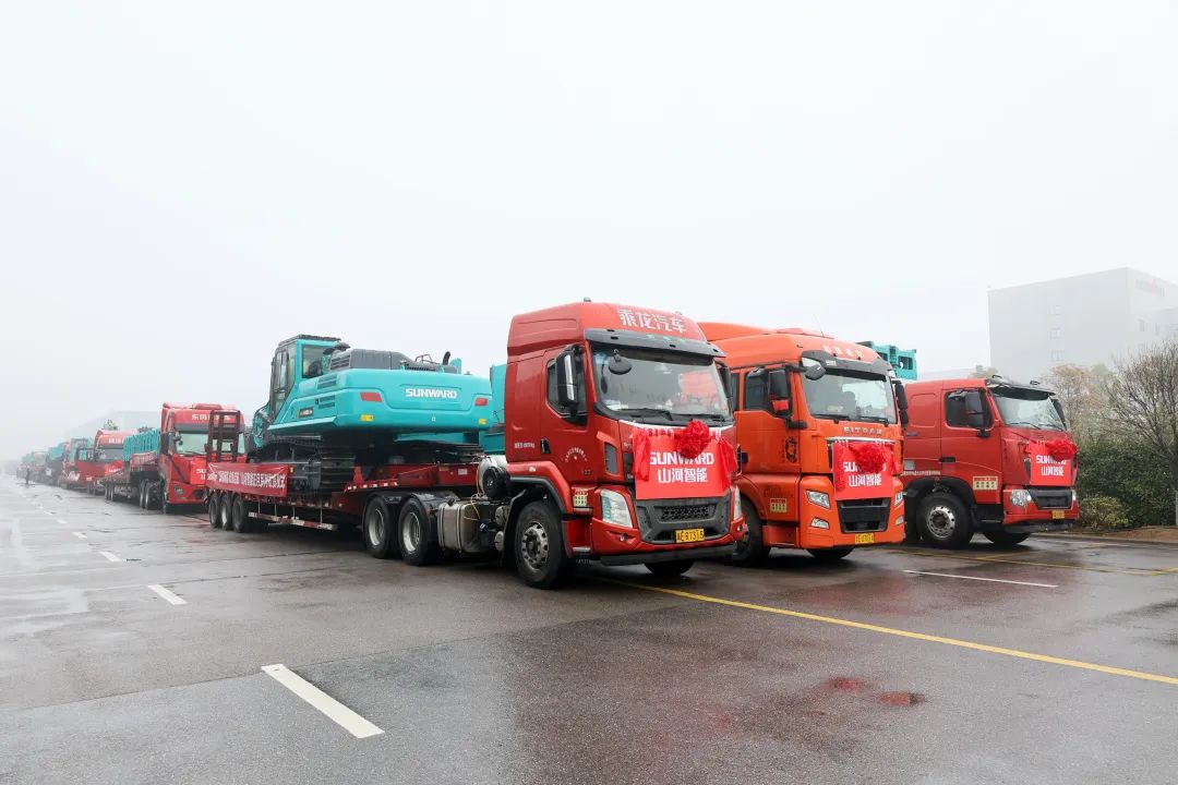 新局新篇，，，，，，宏兔启航！恒峰g22智能超200台套装备集中发货