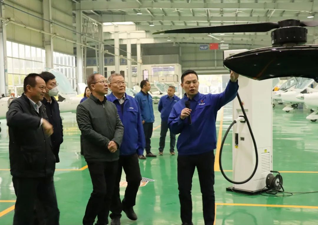 广州市国资委主任陈德俊考察恒峰g22智能航空工业基地