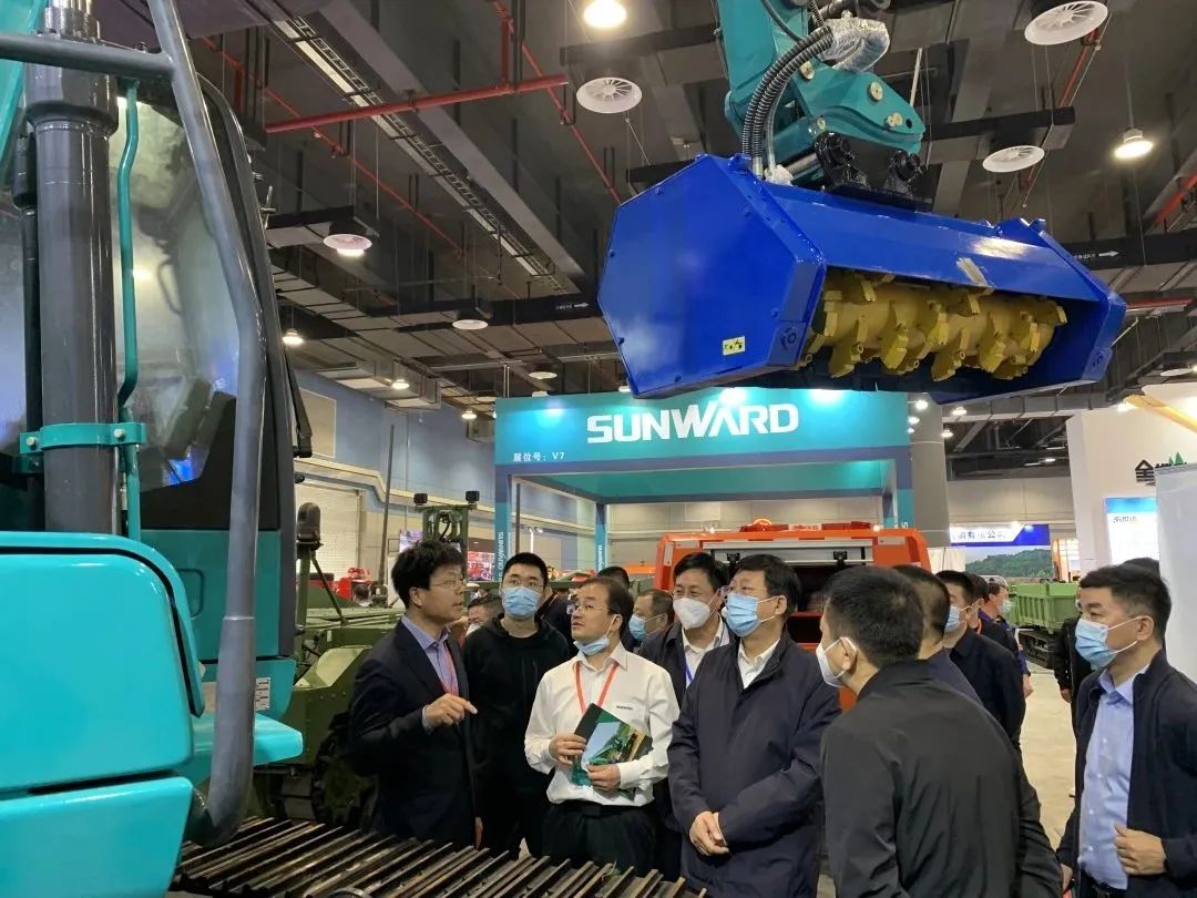 “新兵”报到！恒峰g22智能应抢救援装备实力亮相第五届天下森林消防装备展