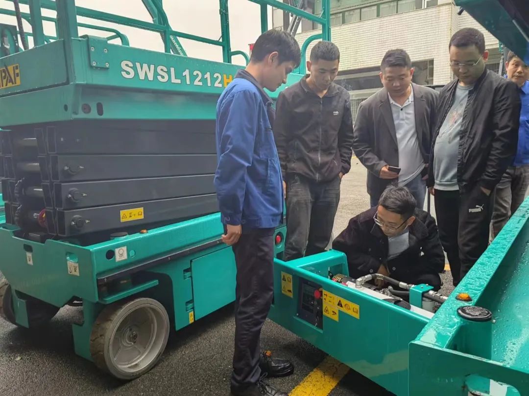 立异引领，，，，，，，，岑岭相见！恒峰g22智能高空机械产品推介会走进粤港澳大湾区