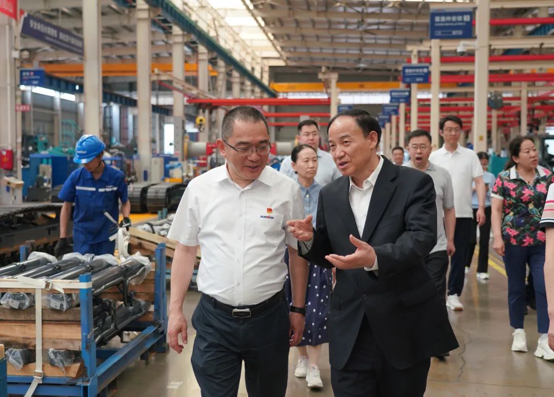 太原市政协主席操学诚调研恒峰g22智能