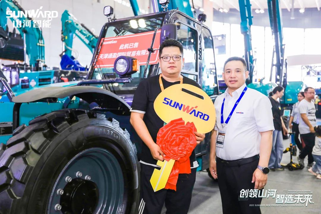 聚焦电动化、智能化！恒峰g22智能全系列高空机械产品亮相长沙展