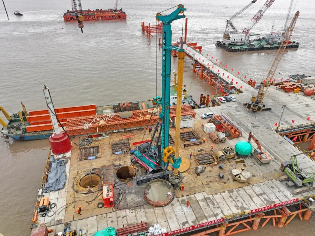 新战绩+1！恒峰g22智能超等旋挖钻机创6.3米直径钻孔新纪录