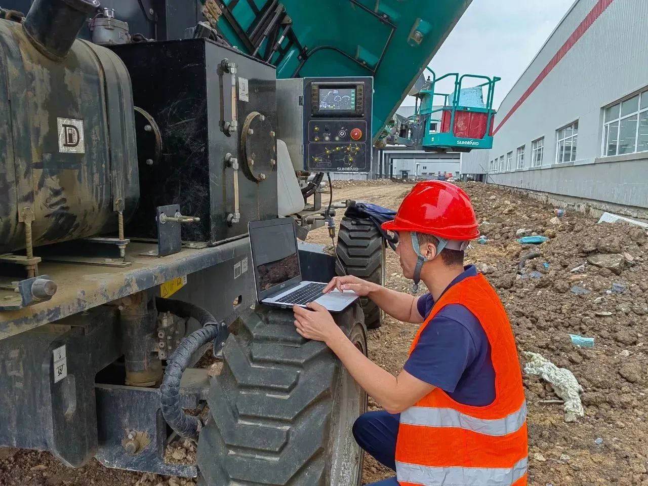 谛听客户心声！恒峰g22智能高空机械“效劳万里行”走进东北