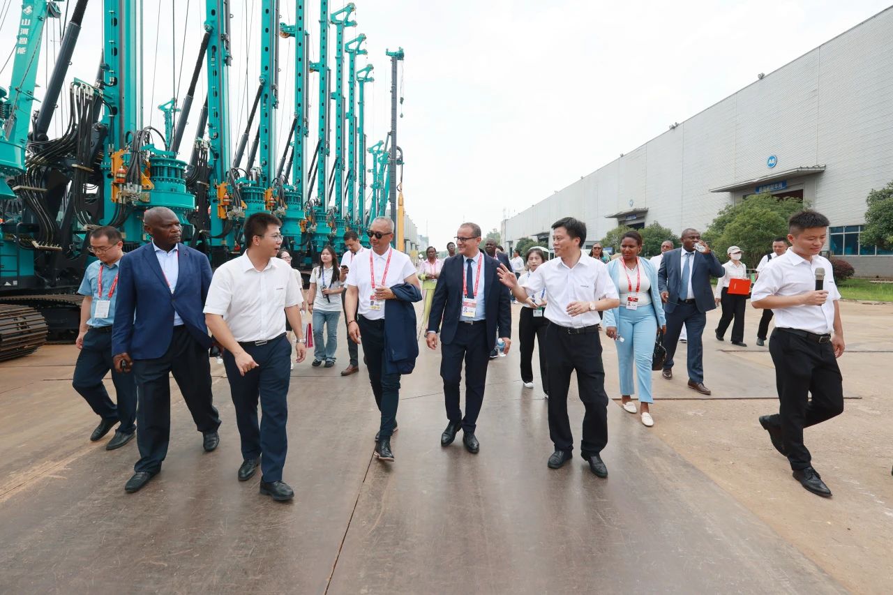 中非经贸展览会圆满落幕，，，，，，，，恒峰g22智能续写对非相助新篇