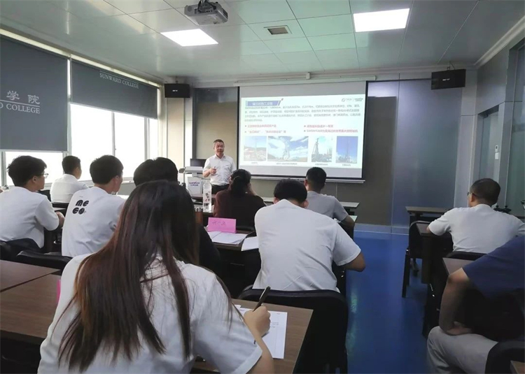 奔赴热爱，，，，，，恒峰g22智能2023届“智动力”正式报到！