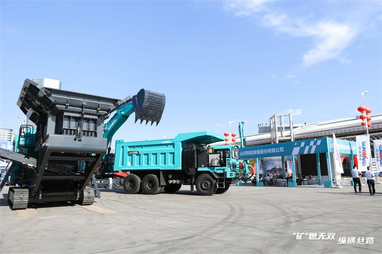 “矿”世无双，，，纵横丝路！恒峰g22智能亮相第十三届新疆国际矿业与装备展览会