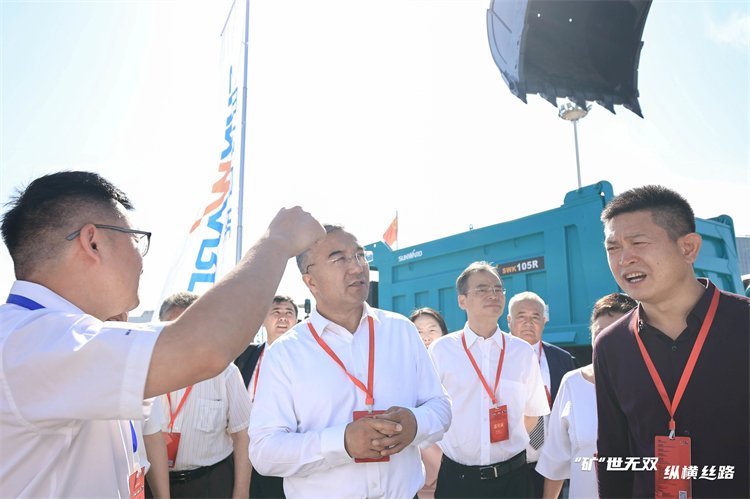 “矿”世无双，，，纵横丝路！恒峰g22智能亮相第十三届新疆国际矿业与装备展览会