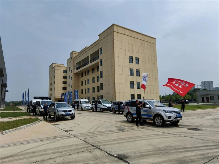 热情似火，，，效劳加码！恒峰g22智能基础装备效劳万里行为您保驾护航