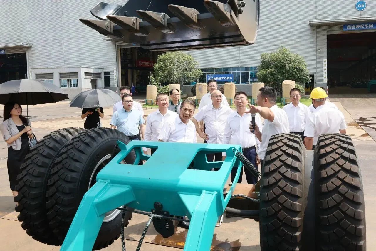 两门第界500强企业董事长同访恒峰g22智能