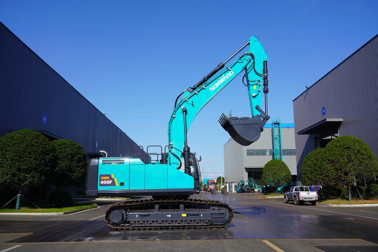 口碑超赞！恒峰g22智能SWE400F挖掘机荣获工程机械明星产品大奖